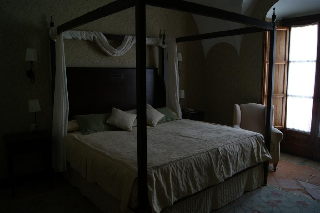Hotel Casa Escobar & Jerez วาเลนเซีย เด อัลคานทารา ภายนอก รูปภาพ